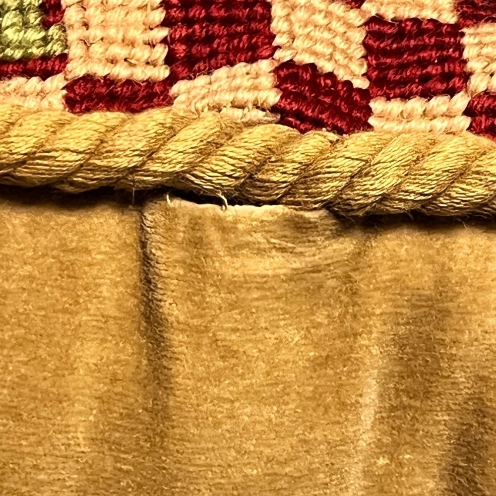 Rooster/sunflower tapestry petit point needle point throwpillow gold velour back - Picture 11 of 16